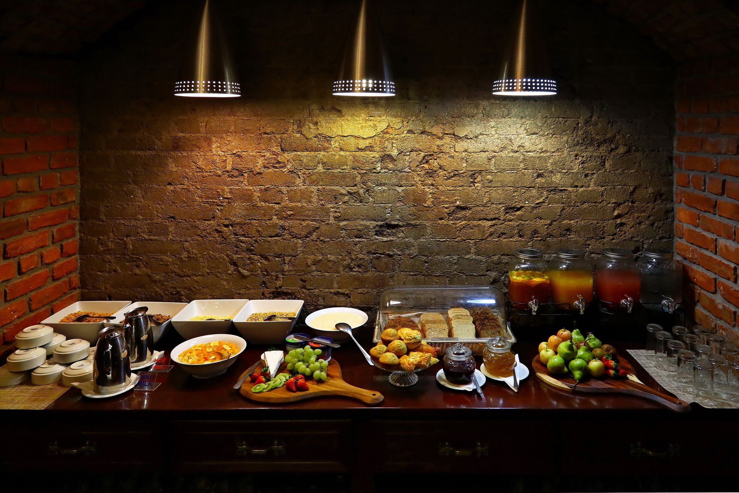 매일 풀 브렉퍼스트 무료 아침 식사 포함