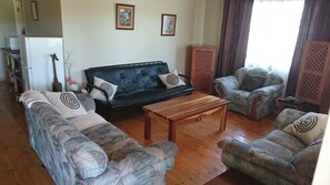 Family Apartment, 2 Bedrooms | Free WiFi, bed sheets - Ladybrand Guest House (Mantsopa)