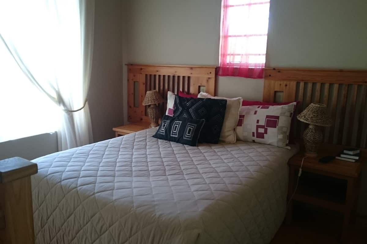 Habitación Deluxe, 1 habitación | Wifi gratis y ropa de cama