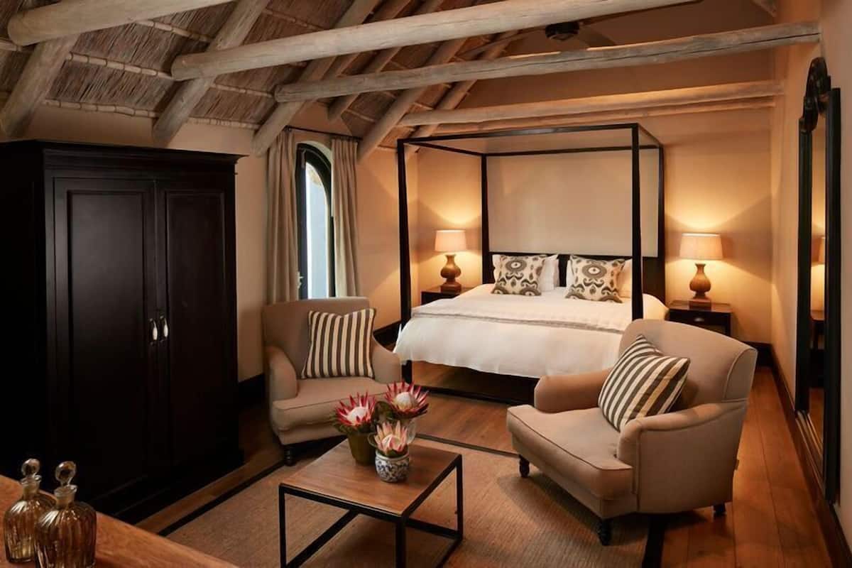Suite Luxe, 1 trĂšs grand lit, patio, vue vignoble (River Manor)