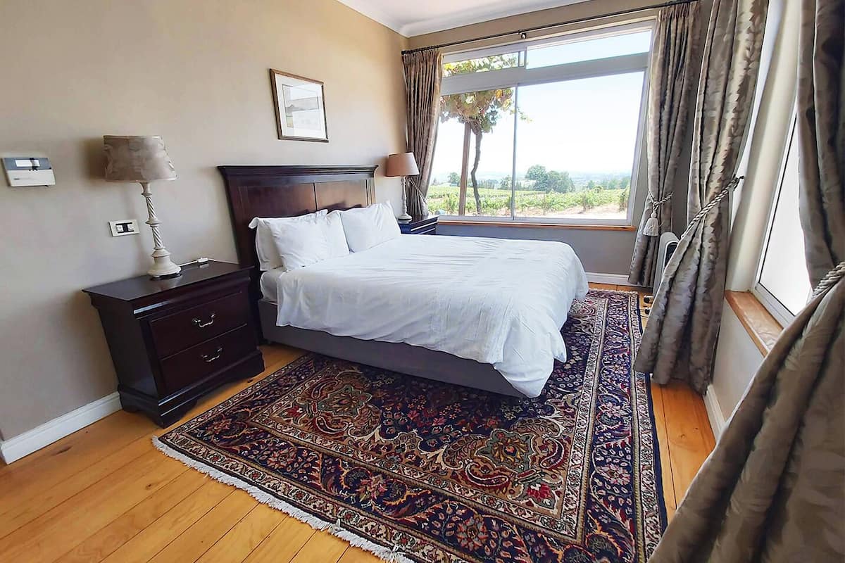 Family Apartment, 2 Bedrooms (Merlot)