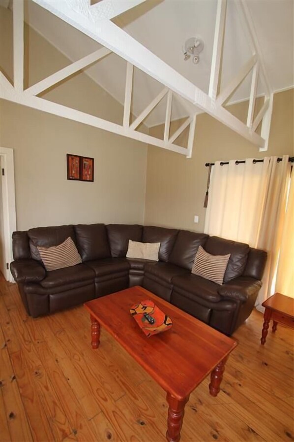 Chalet, 4 Bedrooms (Muhungo Do Mar 2) | View from room