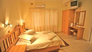 Literie de qualité supérieure, bureau, Wi-Fi gratuit, draps fournis