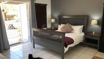 1 chambre, espace de travail pour ordinateur portable