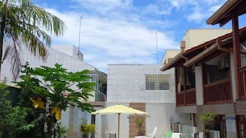 Apartamento | Área de estar | TV de tela plana