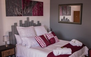 Standard Double Room | In-room safe, iron/ironing board, free WiFi