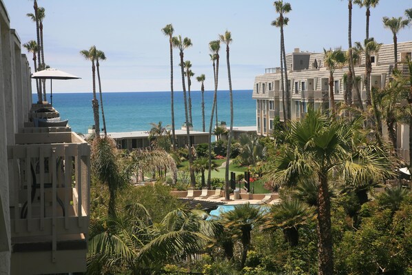 Apartment, 2 Bedrooms, Sea Facing | Balcony view