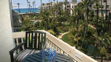 Apartment, 2 Bedrooms, Sea Facing | Balcony