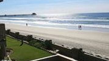 Apartment, 2 Bedrooms, Sea Facing | Terrace/patio