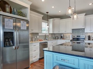 Apartment, 5 Bedrooms, Sea Facing | Private kitchen | Fridge, microwave, coffee/tea maker - Shore to be Fun (Port St. Joe)