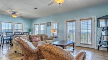 House, Multiple Beds (Cape Paradise) | Living room | Flat-screen TV