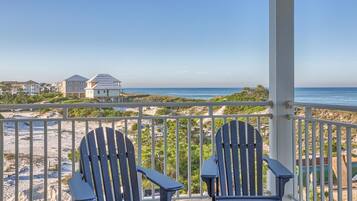 Apartment, 4 Bedrooms, Sea Facing | Balcony view