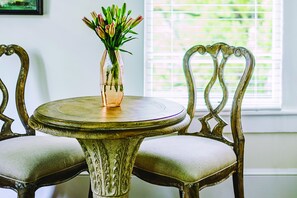 Deluxe Suite, 2 Bedrooms, Balcony | In-room dining - The Collector Inn - Adults Only (St. Augustine)