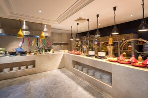 Breakfast area - Wyndham Hainan Clearwater Bay Resort (Lingshui)