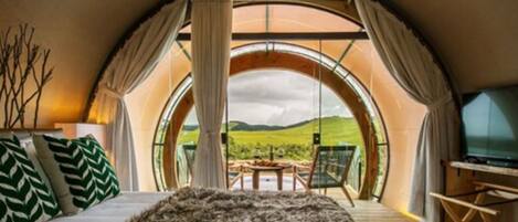 Superior Tent | 1 bedroom, free minibar, in-room safe, free WiFi