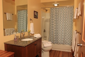 Cabin 4 (Pet Friendly) - Serene Outlook | Bathroom | Free toiletries, hair dryer, towels
