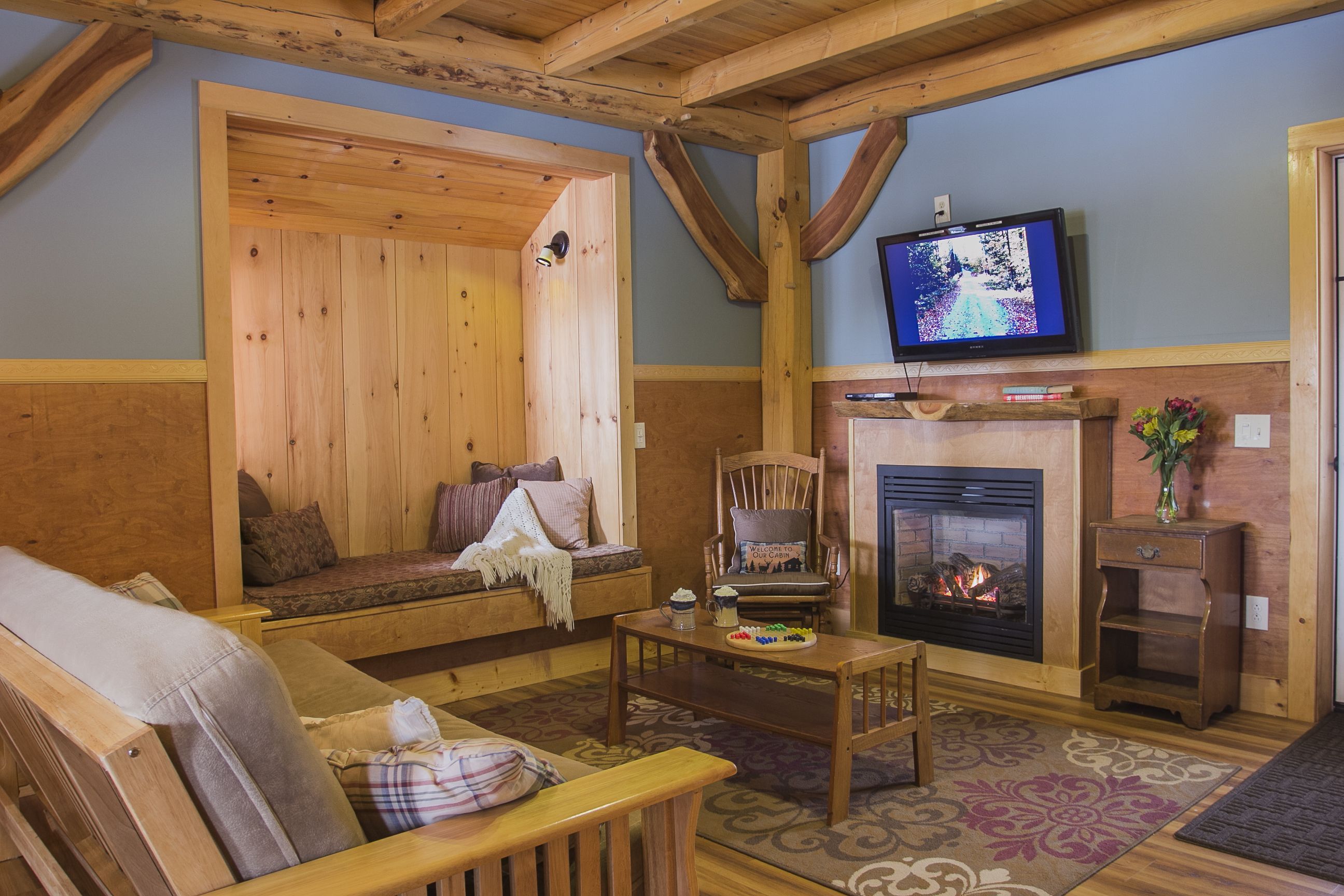 Cabin 1 (Pet Free) - Peak Perspective  | Living room