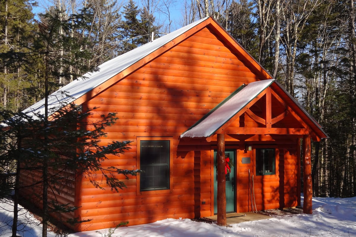Cabin 5 (Pet Friendly) - Owl's Branch | 舒適加層、熨斗/熨衣板、隨行嬰兒床、免費無線上網