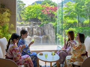 로비 라운지