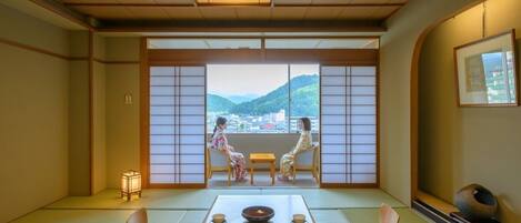 Habitación estándar, para no fumadores (Japanese Style, Main Building ) | 1 habitación, caja de seguridad en la habitación y wifi gratis