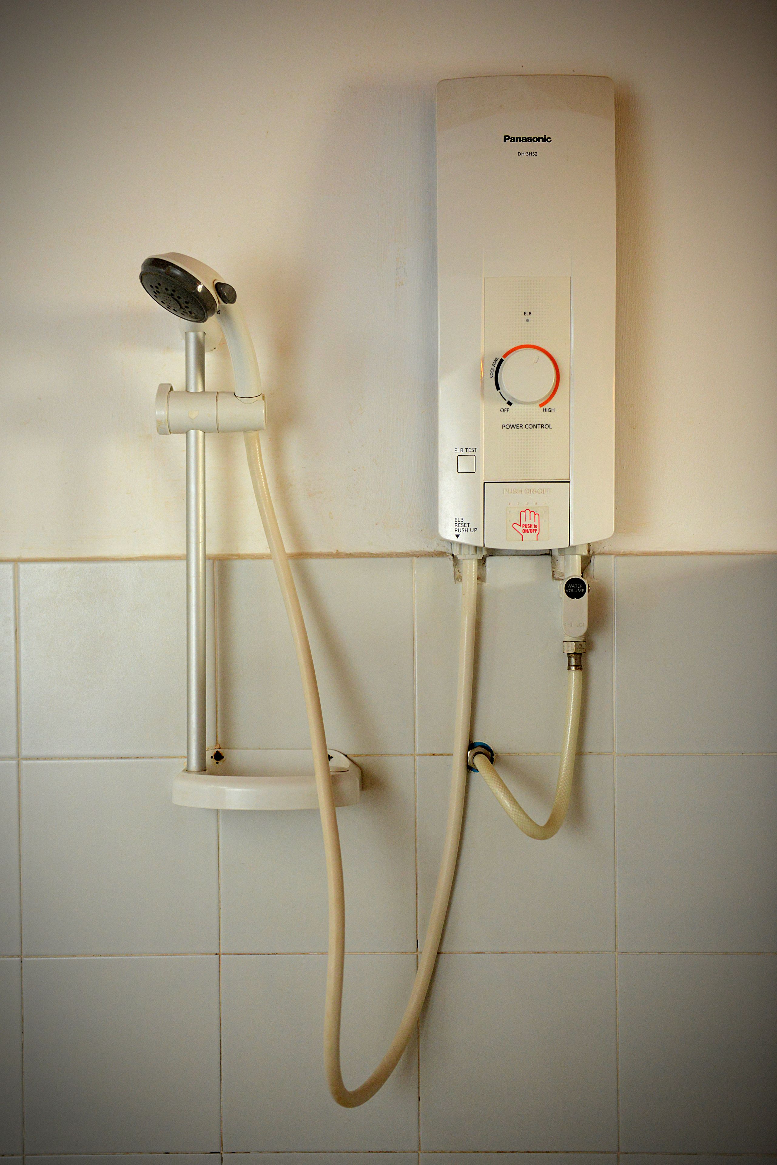 upstair twin room | desk, blackout curtains, free wifi