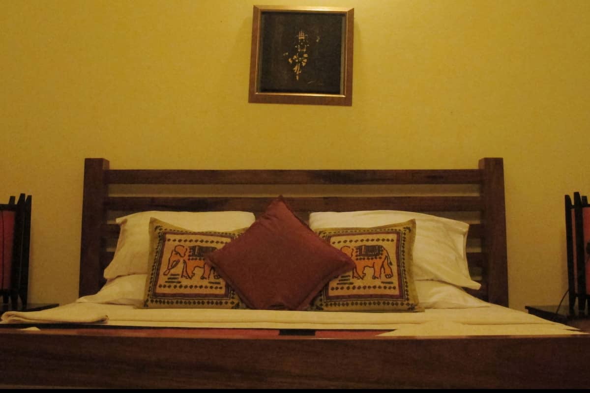 Standard Double Room | Desk, blackout drapes, free WiFi
