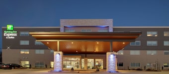 Holiday Inn Express & Suites Mount Vernon by IHG