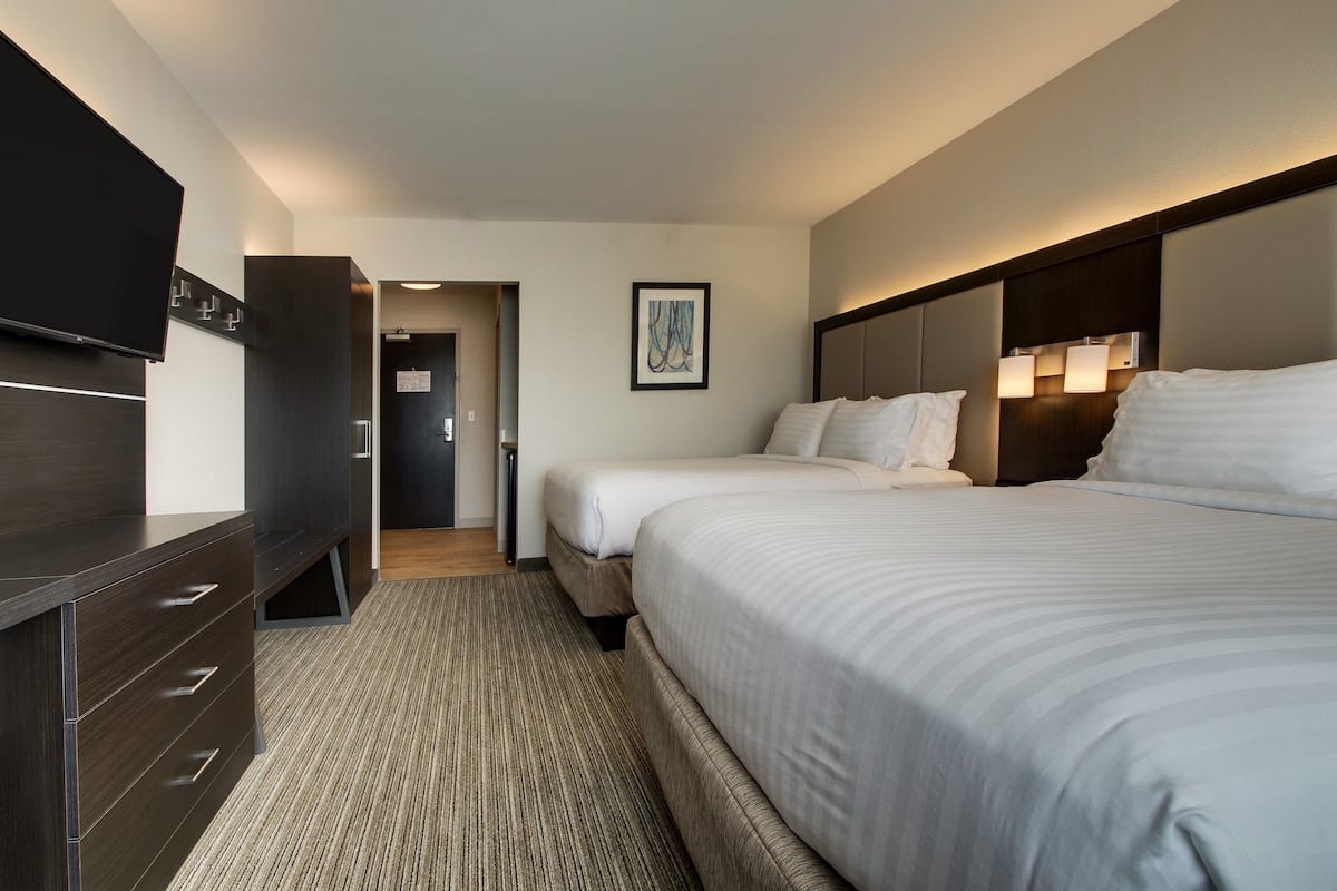 In-room safe, desk, laptop workspace, blackout curtains