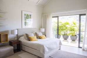 Premium Triple Room, 3 Bedrooms, Canal View - West Island by Horizon Holidays (Black River)