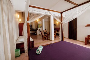 Minibar, coffres-forts dans les chambres, bureau, chambres insonorisées