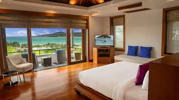 In-room safe, individually decorated, individually furnished, desk