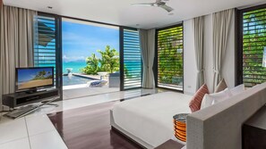 In-room safe, individually decorated, individually furnished, desk - Villa Ocean's 11 (Pa Klok)