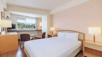 Habitación estándar doble (Standard Double No Smoking) | 1 dormitorio y ropa de cama