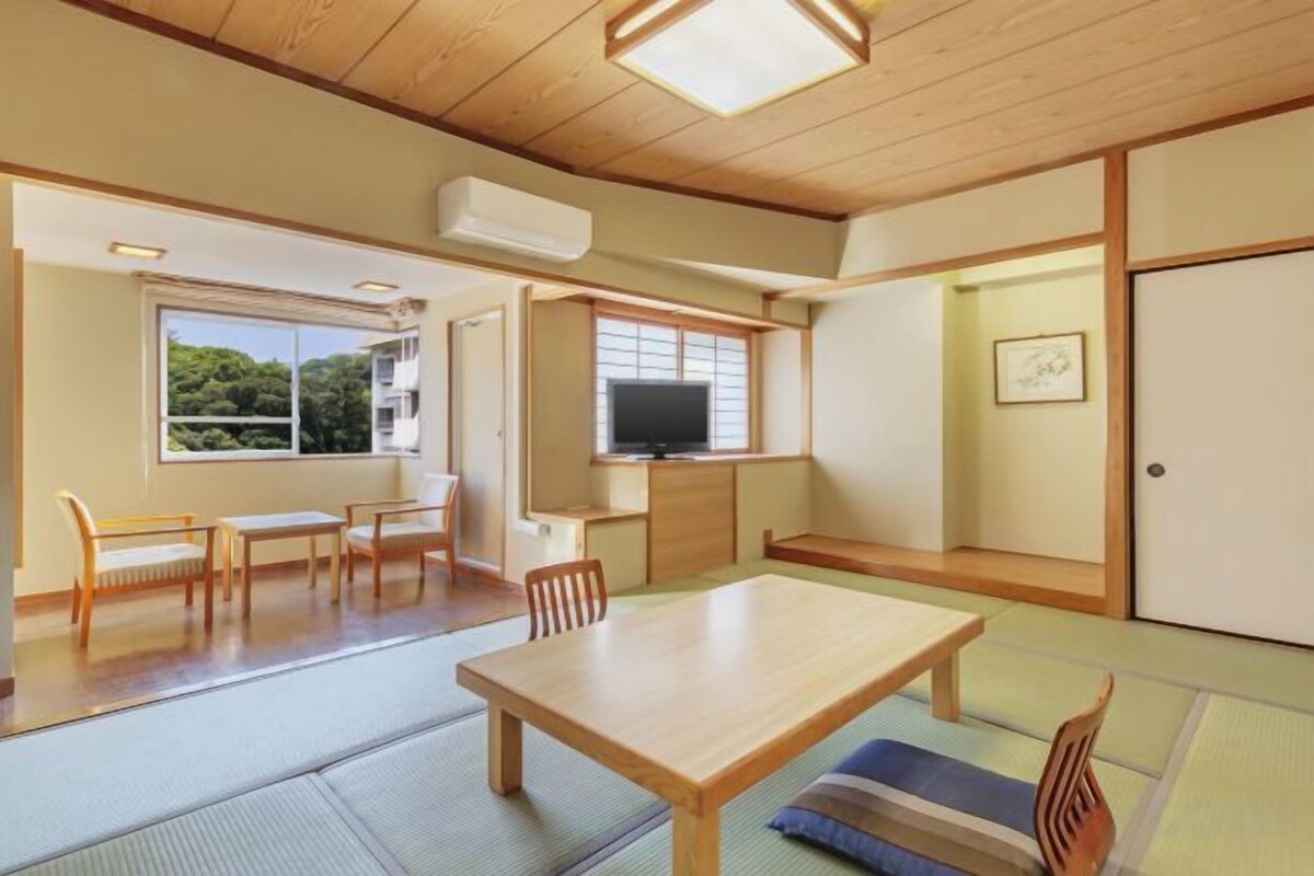 Japanese 10 Tatami