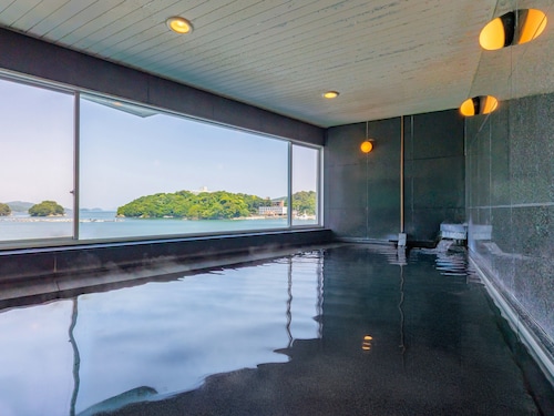 Wan Wan Paradise Toba