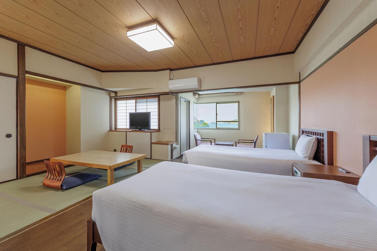 Ocean View Standard Japanese-Western-Style Room(Non-smoking) | 1 bedroom, bed sheets