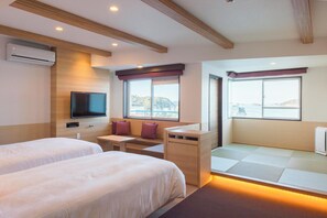 Ocean View Deluxe Japanese-Western-Style Room(Non-smoking) | 1 bedroom, bed sheets