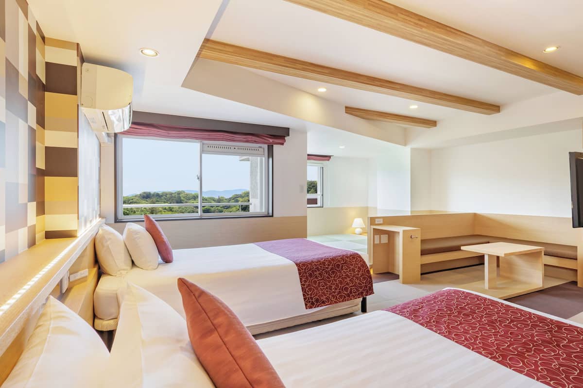 Deluxe Japanese-Western-Style Room(Non-smoking) | 1 bedroom, bed sheets