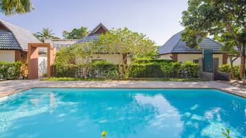 Piscina all'aperto