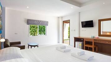 In-room safe, desk, blackout drapes, WiFi (free)
