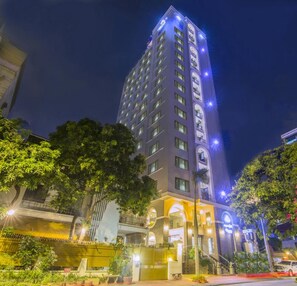 Fassade der Unterkunft â Abend/Nacht