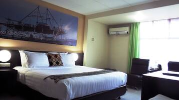 Deluxe Room | Premium bedding, in-room safe, desk, free WiFi
