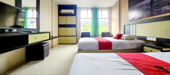 OYO 2487 Sampurna Jaya Hotel