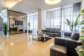 Sala de estar en el lobby