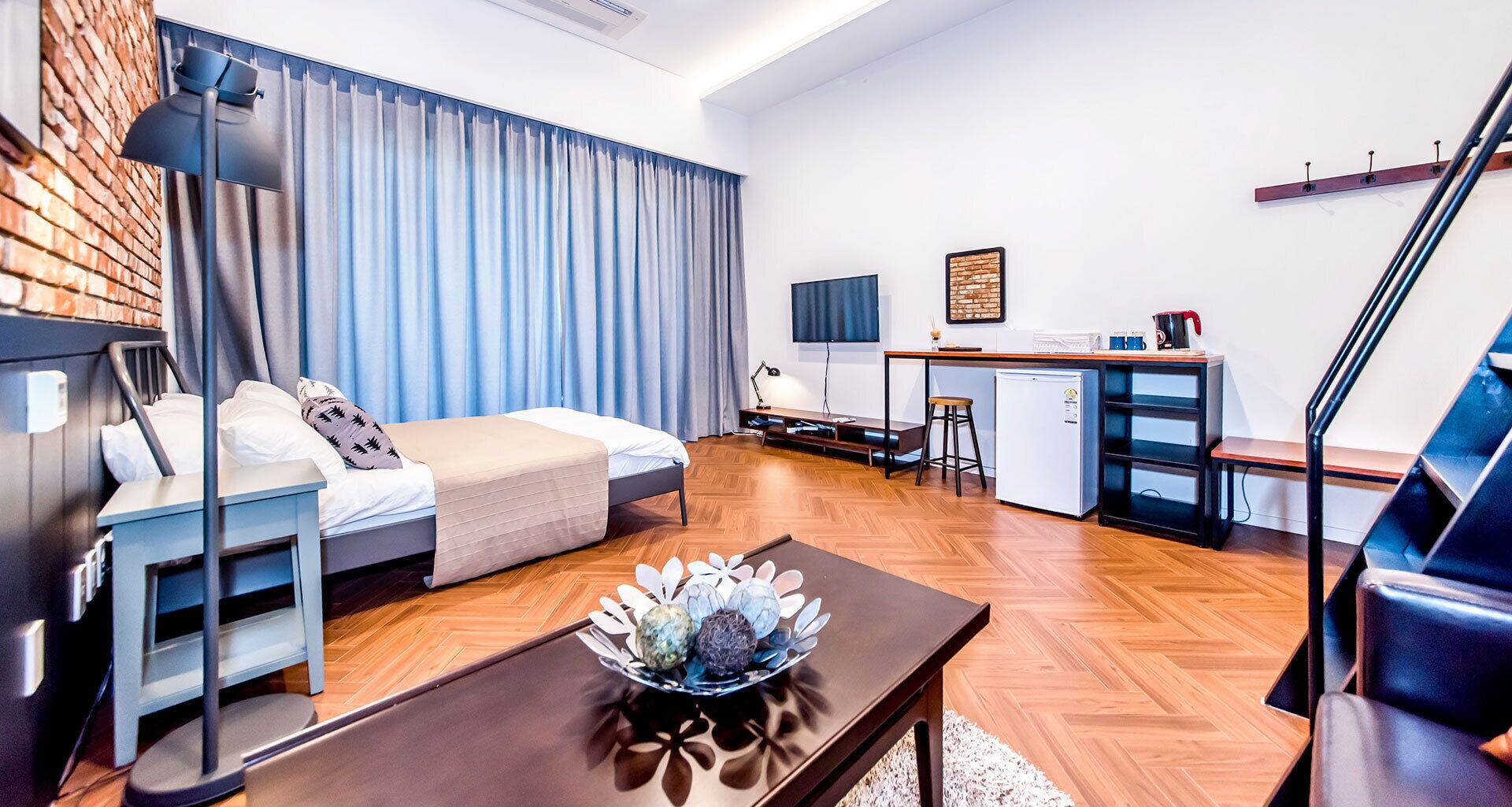 suite (on request discount on bubble spa 30%) | 1 bedroom, blackout curtains, soundproofing, free wifi