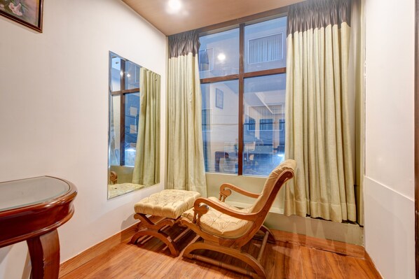 Grand Room | Premium bedding, Select Comfort beds, minibar, in-room safe