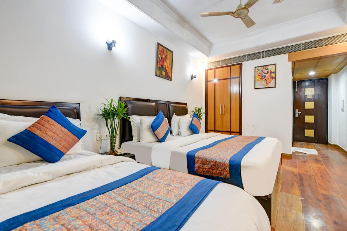 Family Room | Premium bedding, Select Comfort beds, minibar, in-room safe