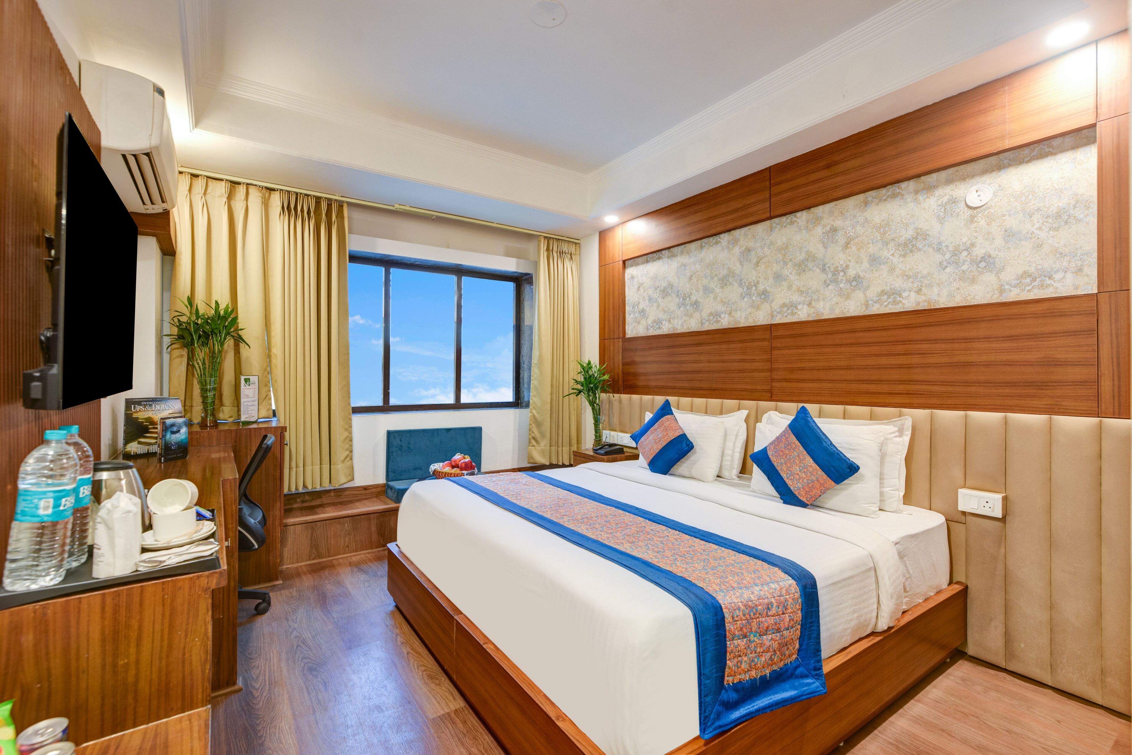 Premium bedding, Select Comfort beds, minibar, in-room safe