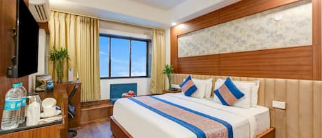 Deluxe Room, 1 Bedroom | Premium bedding, Select Comfort beds, minibar, in-room safe
