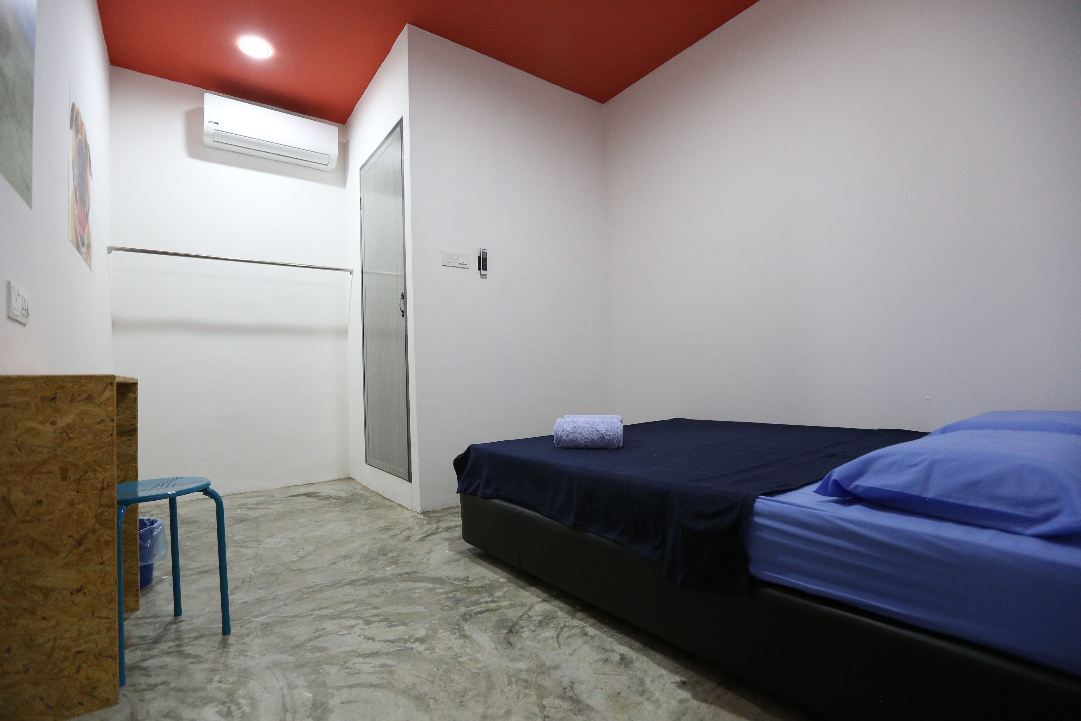 queen room | desk, free wifi, bed sheets